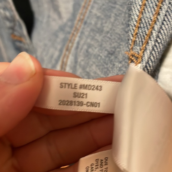Madewell Classic Jean Jacket - Picture 4 of 4